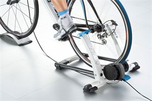 tacx-trenazer-flow-t2200